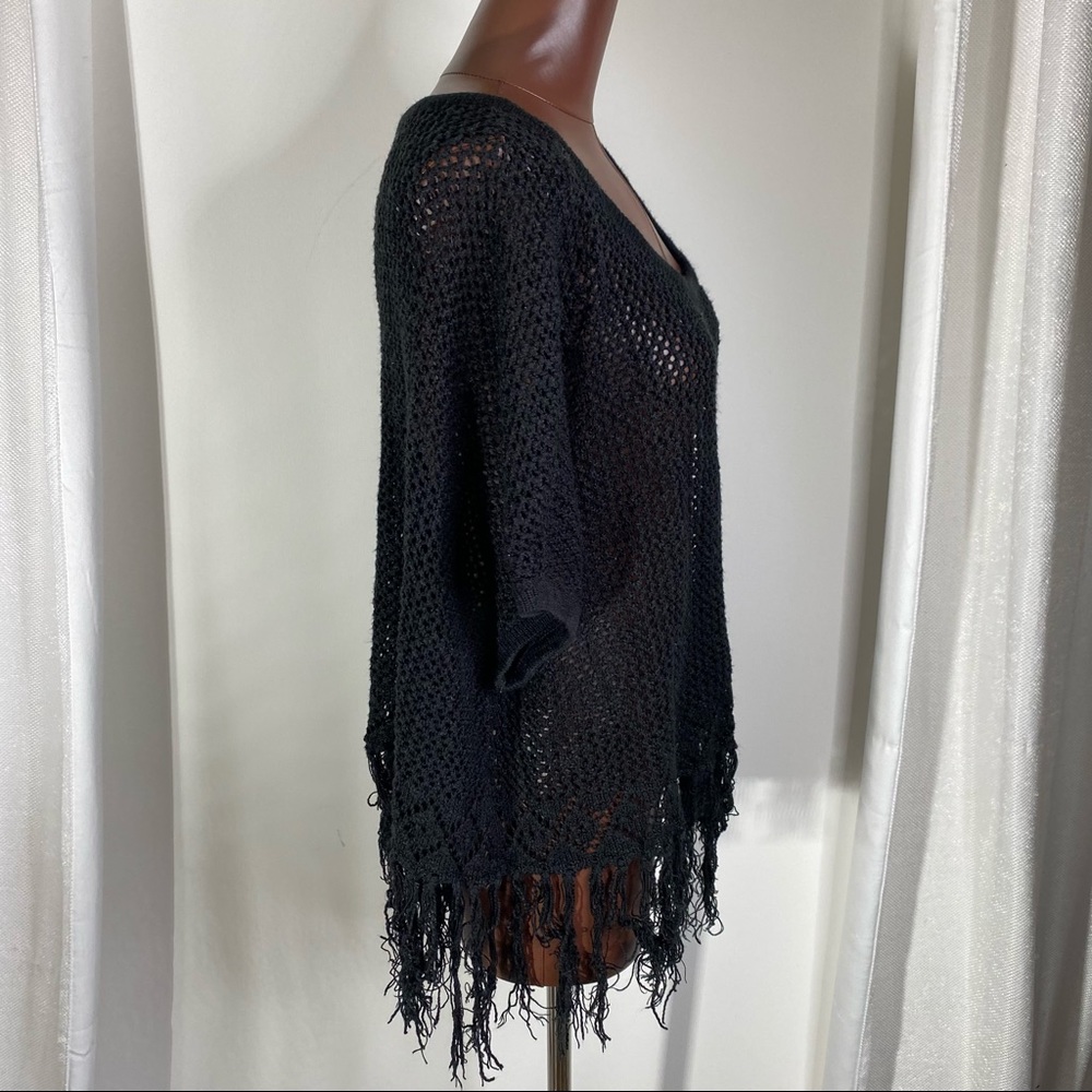 Torrid open stitch fringe crop top - Picture 4 of 10